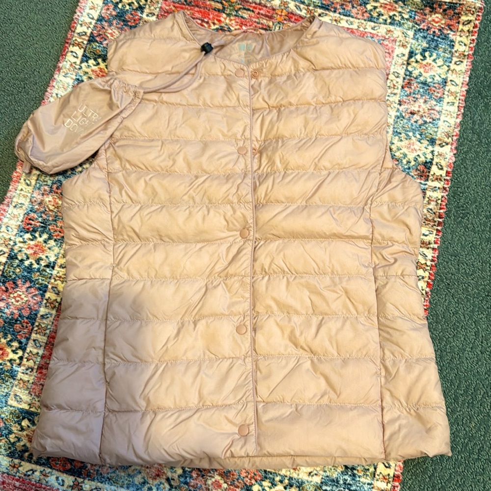 Uniqlo Tan Puffer Vest